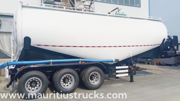 3 Axle 35 CBM Dry Bulk Cement Tanker Will Be Sent to Mauritius