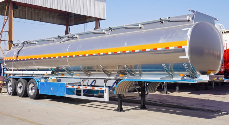 Fuel Tanker Trailer for Sale in Mauritius | Stainless Steel Tanker Trailer | CIMC Tank